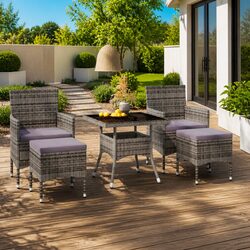 You’ll Love This Stylish Garden Dining Set
