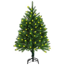 Create a Warm Holiday Atmosphere with This 120cm Tree