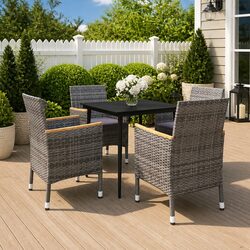 Join Family and Friends with This Outdoor Dining Set