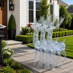 Friendly and Functional Reindeer Decoration Set for Your Home