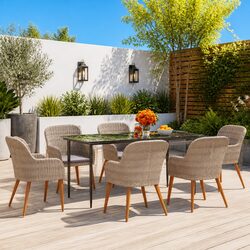 Friendly 7 Piece Outdoor Dining Set for Your Garden