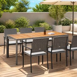 You're Going to Love This Outdoor Garden Table