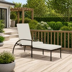Your Ideal Sun Lounger with Footrest and Adjustable Features