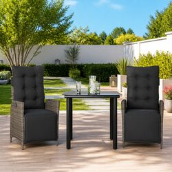 Make Outdoor Dining Easy with This Stylish Set