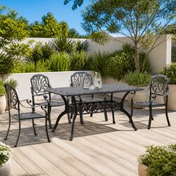 Your Ideal Outdoor Dining Experience Awaits