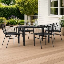 Create a Welcoming Outdoor Dining Experience