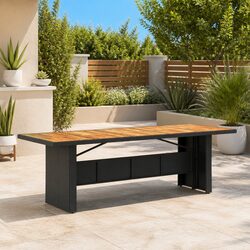 Your New Favorite Outdoor Dining Table