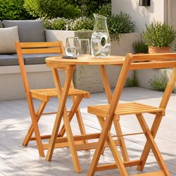 Create an Inviting Outdoor Space with This Folding Table