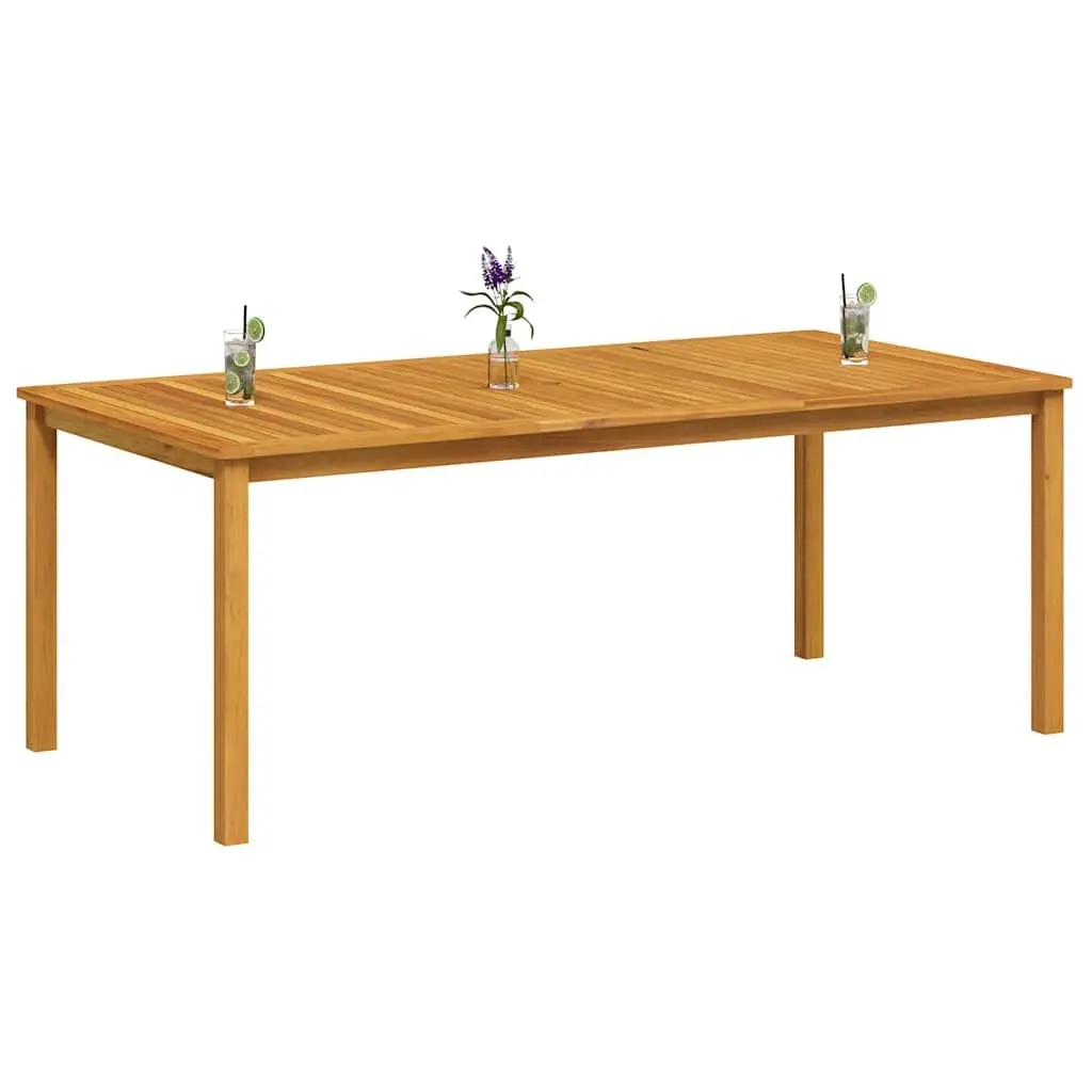 Outdoor Dining Table in Solid Wood