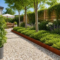 Friendly Garden Edging - 20 Steel Pieces for Your Lawn