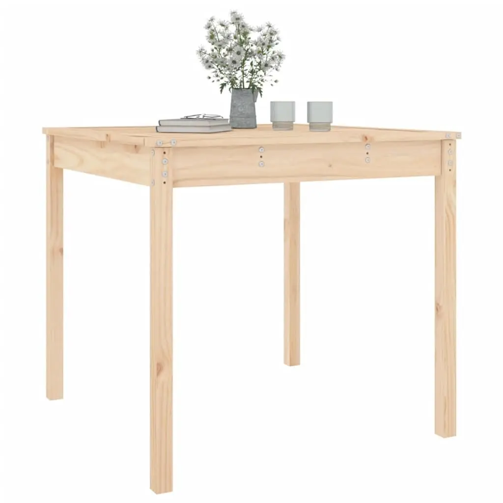 Garden Table for Memorable Gatherings