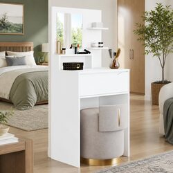 Your New Favorite White Bedroom Dressing Table