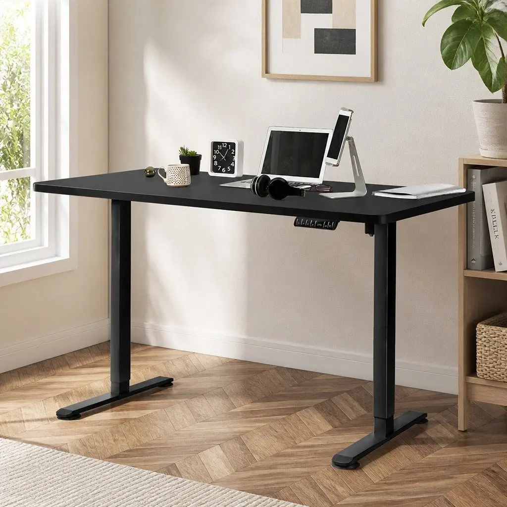 Motorised Standing Desk for Comfort and Productivity
