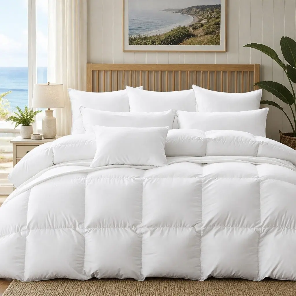 Goose Down Feather Quilt Lightweight 700GSM Queen Size All Season Warm Bedding