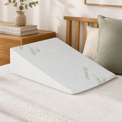 You’ll Love This Supportive Wedge Pillow for Relaxation