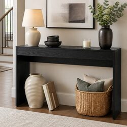 Friendly Console Table for Your Entryway