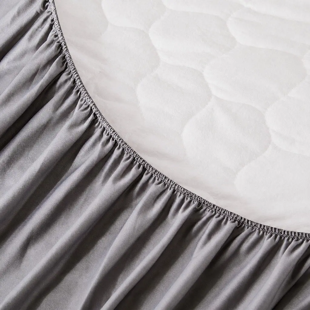Mattress Protector Fitted Waterproof Bamboo Charcoal Queen Size Anti-Bacterial and Moisture-Wicking