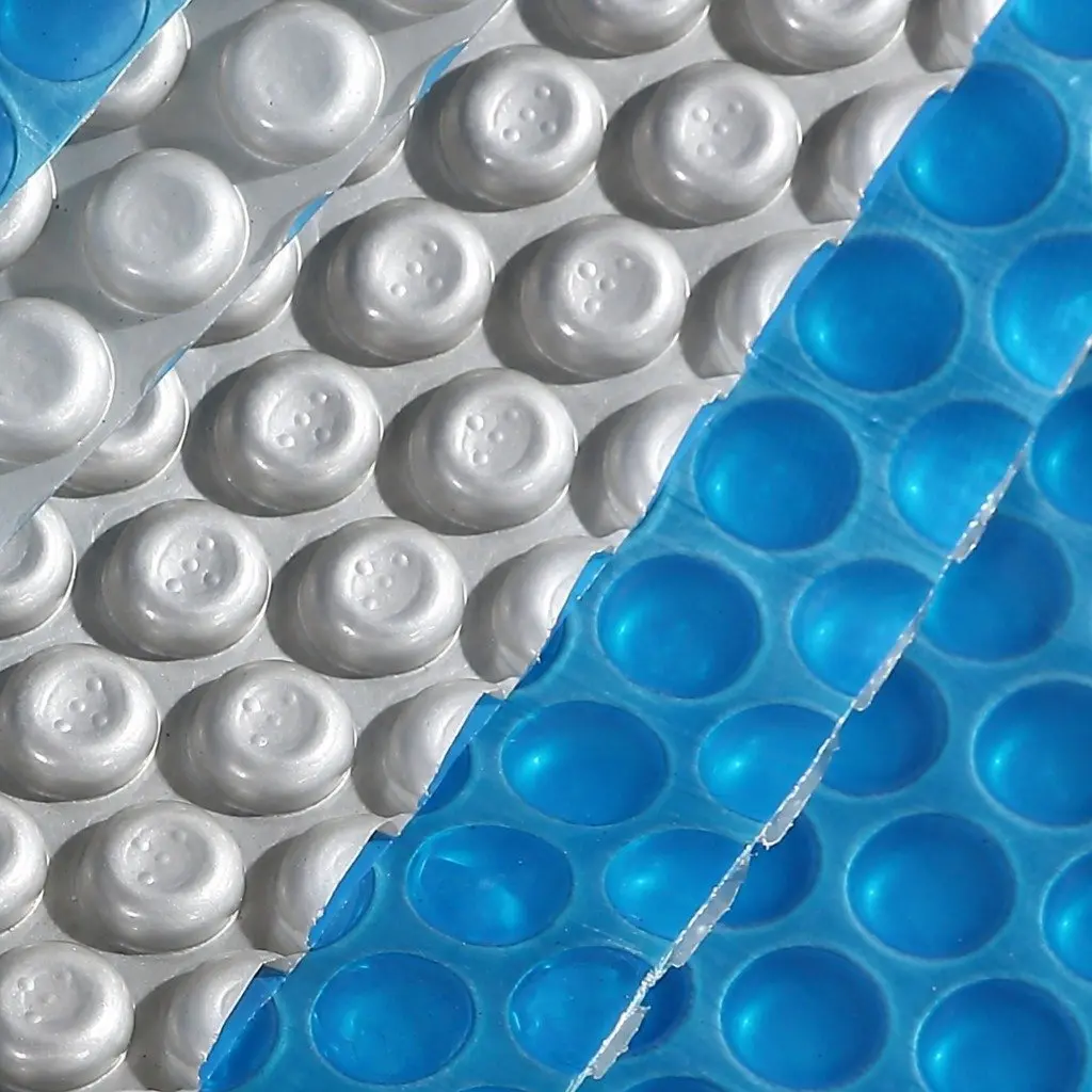 Solar Swimming Pool Cover 10 X 4.7M 400 Micron Heat Retention Bubble Blue Silver