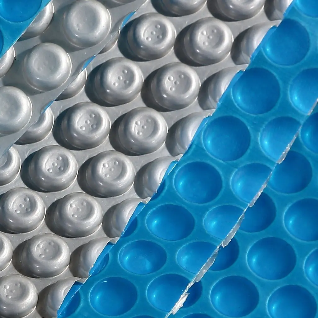 Solar Swimming Pool Cover 11m x 4m 400 Micron Bubble UV Chemical Resistant