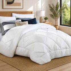 Durable Queen Bamboo Microfibre Quilt with Breathable Design