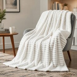 Throw Blanket 152x203cm Queen Fleece Lightweight Cosy Sofa Couch Bed Layer