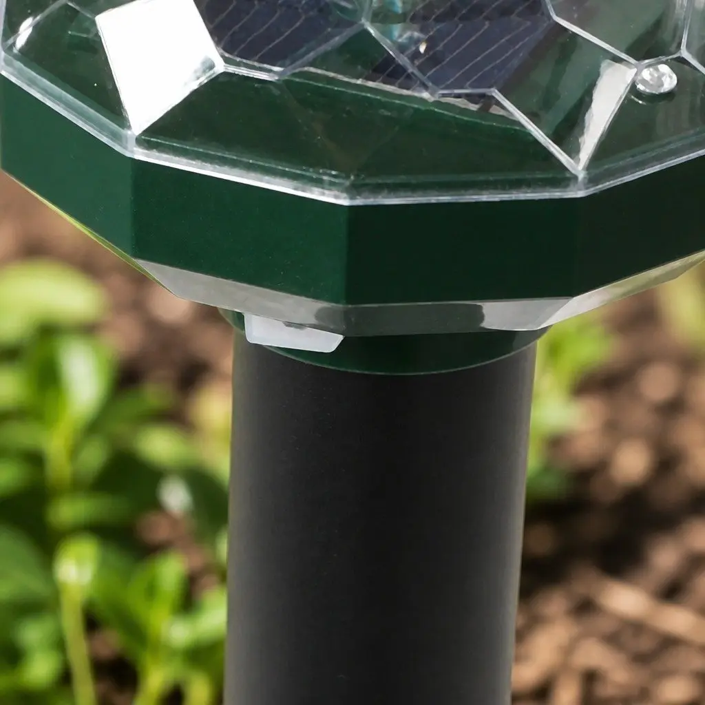 Snake Repeller Solar Powered Rat Mouse Deterrent Garden Lawn Pest Control 8 Pack