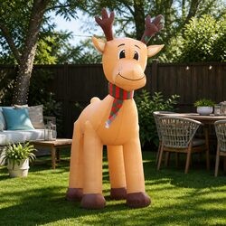 Bring Home a 5M Inflatable Reindeer This Christmas