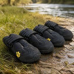 Size 4 Reflective Weatherproof Dog Booties in Black